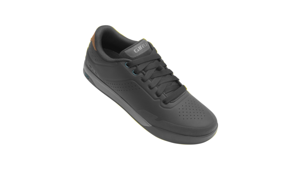 Giro Latch Shoe, black/dark shadow, 44
