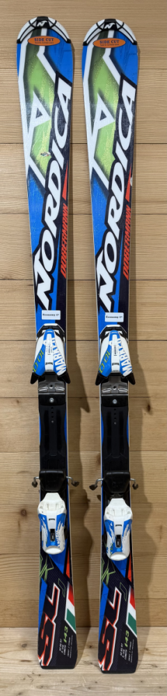 Nordica Dobermann 143cm